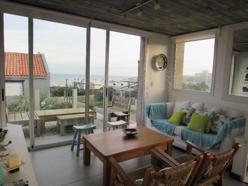 Apartamento En Venta, Montoya, 3 Dormitorios- Ref: 73