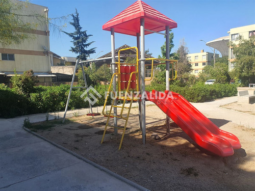 Departamento En Venta De 2 Dorm. En Pedro Aguirre Cerda