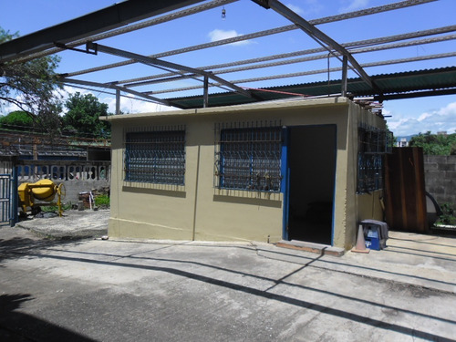 Imagen 4 de 13 de Excelente Casa Con Oficina Y Galpón Para Negocio