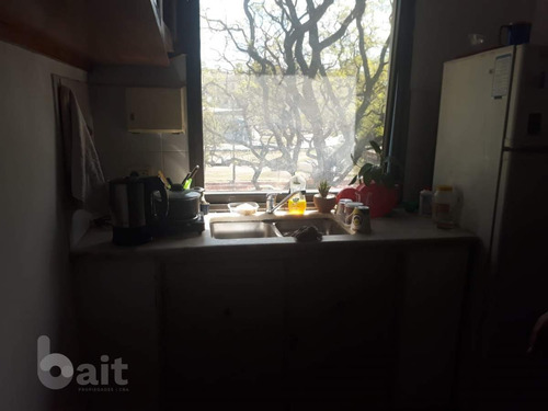 Imagen 6 de 12 de Venta Departamento Uso Profesional 6 Ambientes Con Cochera, 2 Baños, Sobre Cañada.