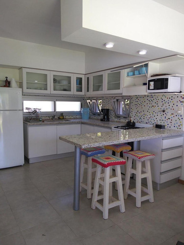 Imagen 3 de 22 de Casa Con Pileta - Roldán