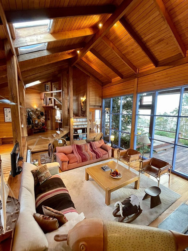 Espectacular Lodge Primera Línea Lago Ranco