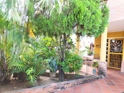 Imagen 21 de 22 de Casa En Venta Guatire Castillejo Villa Hermosa 4 Habitaciones Y 3 Baños