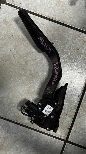 Pedal De Aceleración Silverado 07-1025832864 Ml1101 (Usado)