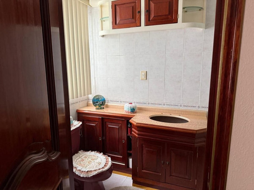Casa En Venta En Lomas De Tecamachalco