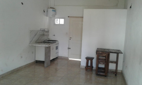 Imagen 3 de 12 de Casa Con Departamento En Venta En Ituzaingo Norte