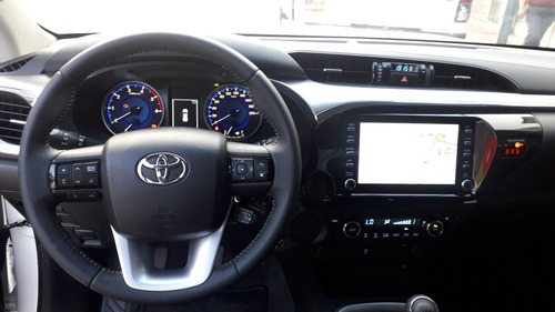 Imagen 14 de 14 de Toyota Hilux 2.8 Cd Srv 177cv 4x2 2020