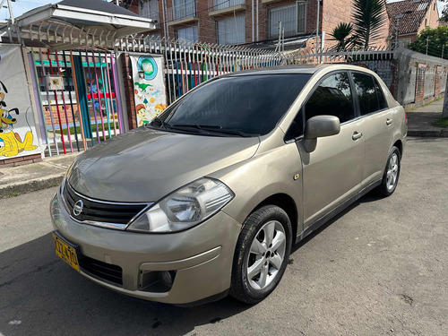 Nissan Tiida 1.8 Emotion 4 p