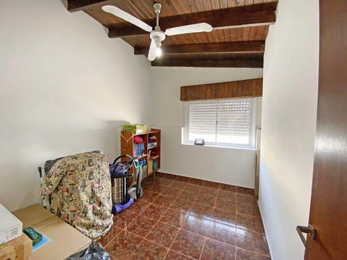 Casa En Venta Tolosa, 4 Dormitorios Y Pileta