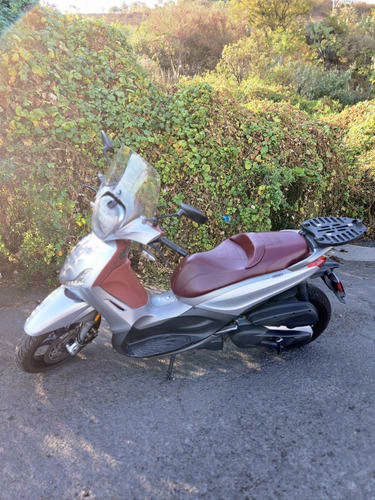 Piaggio Beverly 350
