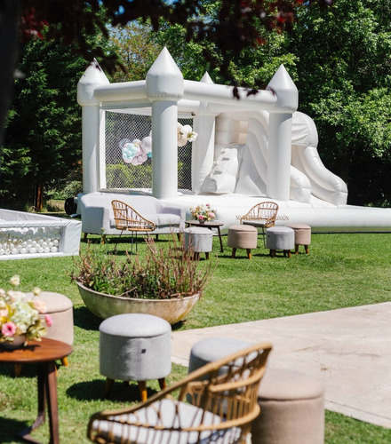 Alquiler Inflable Castillo Blanco Infantil, Pelotero Gigante
