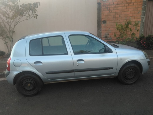 Renault Clio 1.0 Authentic 2005 4 Portas