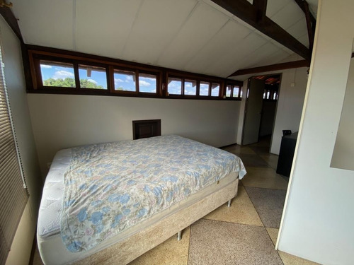 Sobrado No Floresta Com 4 Quartos Para Venda, 209 M² - Lg7625