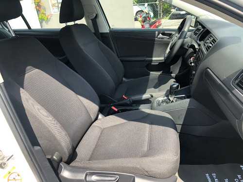 Imagen 9 de 15 de Volkswagen Jetta Mkvi 2.0l Automatico 2018 Credito Financiam