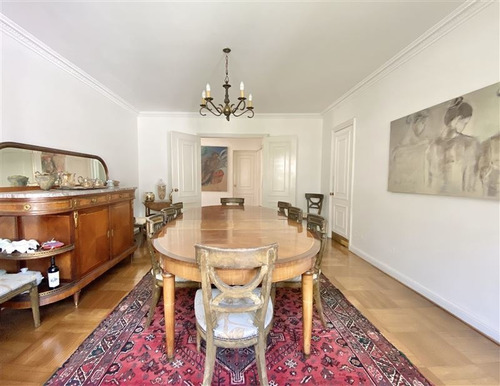 Casa En Venta De 6 Dorm. En Vitacura
