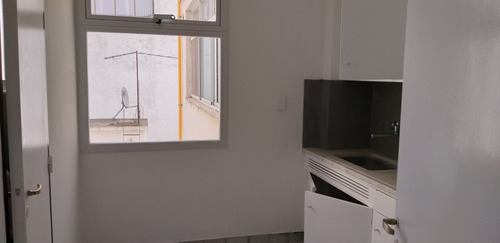 Imagen 11 de 17 de Departamento De 3 Ambientes - Al Contra Frente - San Martín 2900