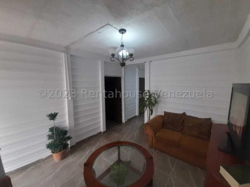 Milagros Inmuebles Casa Venta Barquisimeto Lara Zona Este Nueva Segovia Economica Residencial Economico  Rentahouse Codigo Referencia Inmobiliaria N° 24-8369