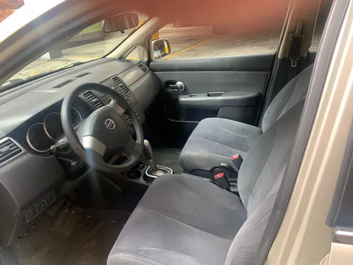 Nissan Tiida 1.8 Emotion 4 p