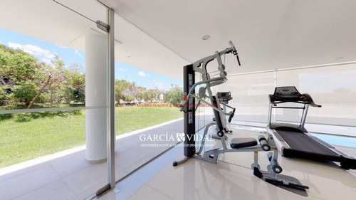 Imagen 22 de 25 de Edificio Blue Bird Venta Apartamento Primera Linea 3 Suites - Punta Del Este Brava