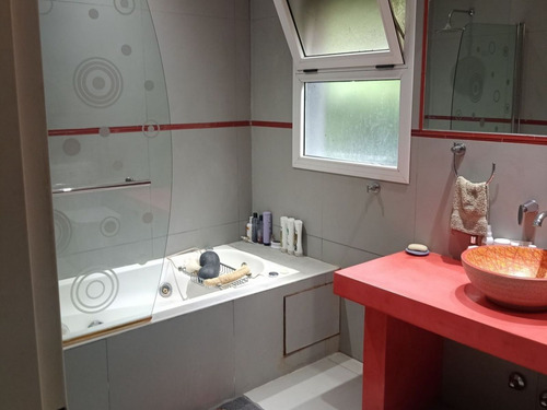 Casa En Venta En Fincas De Maschwitz - 6 Ambtes C/pileta - 254 M2