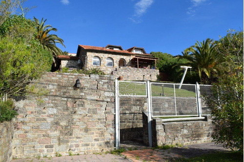 Casas Alquiler Temporal 4 Dormitorios Piriápolis