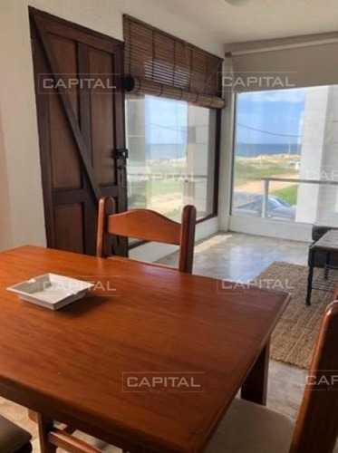 Imagen 18 de 30 de Casa Moderna En Dos Plantas En Venta En El Chorro