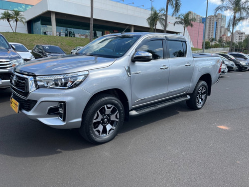 Imagem 1 de 15 de Toyota Hilux Srx 2.8 Prata 2019