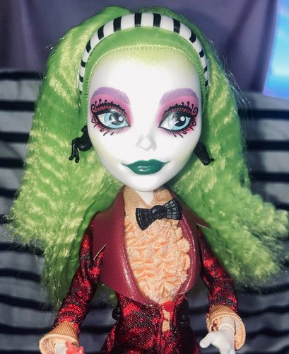Monster High Beetlejuice Skullector 2025 Muñeca Beetlejuice (Usado)