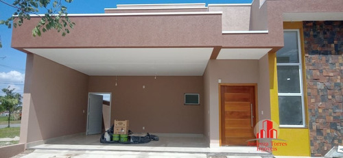 Casa À Venda No Bairro Piracangaguá - Taubaté/sp - 820