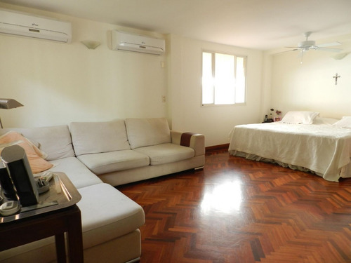 Imagen 8 de 30 de Venta De Casa En Los Palos Grandes Rah 0-18953 Orlando Figueira 04125535289-04242942992