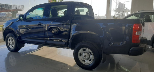Imagen 4 de 15 de Chevrolet S10 2.8 Ls Cabina Doble 4x2 Manual 2023 Pick Up