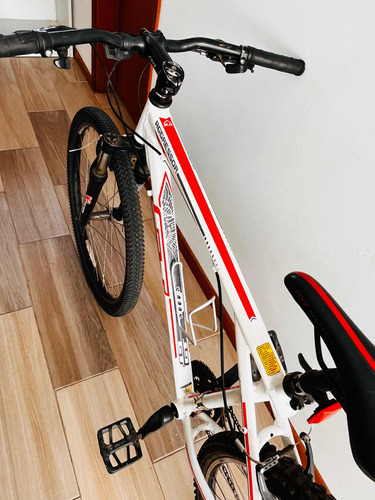 Bicicleta Gt Agressor 3.0