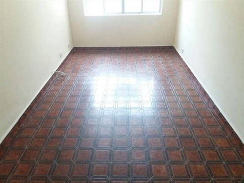 Imagem 9 de 30 de Casa Enorme Em Otimo Estado Bom Para Morar Com Sua Familia Casa Bem Espaçosa Proximo Tambem De Mercados Farmacias Praia Do Itarare Em Uma Das Melhores Ruas De São Vicente Tambem Fica Proximo Do Batal