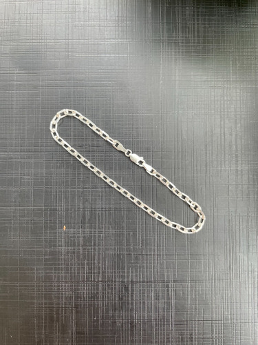 Imagem 2 de 2 de Pulseira De Prata Cadeado 4mm