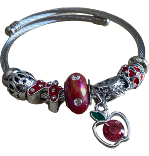 Pulsera Con Charms Colgantes De Moda