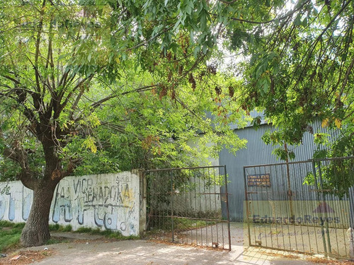 Imagen 8 de 8 de Galpón - Guernica