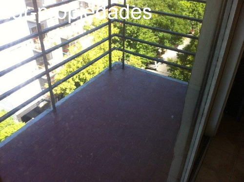 Imagen 3 de 6 de Departamento 1 Ambiente - Luís Viale 2600