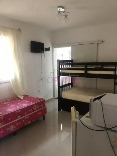 Apartamento En Alquiler Anual, Península.