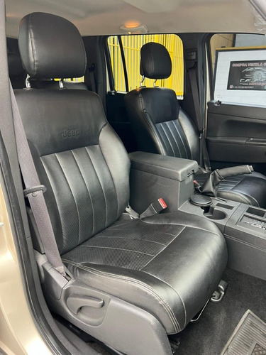 Imagen 13 de 17 de Jeep Cherokee