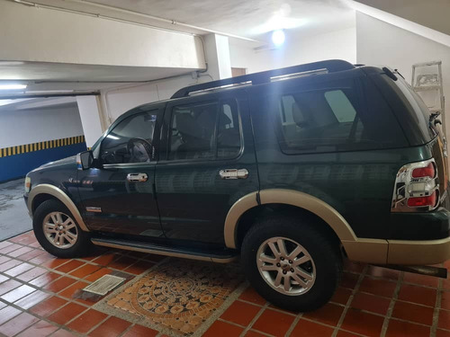 Imagen 2 de 7 de Ford Explorer