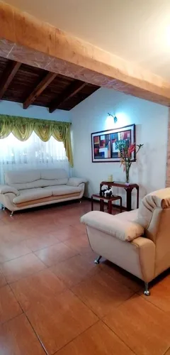 Casa San Isidro, Los Próceres