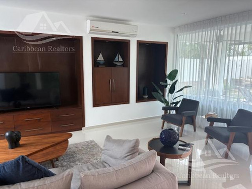 Casa En Venta En Lagos Del Sol Cancun