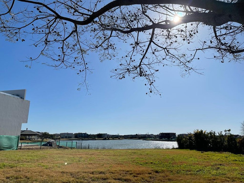 Imagen 2 de 12 de Lote En Venta En El Cantón Barrio Islas A Laguna