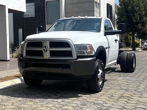 RAM 4000 5.7 Chasis Cabina Pl 4x2 Mt
