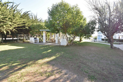 Venta De Departamento Cercano A Avenida Francisco Aguirre