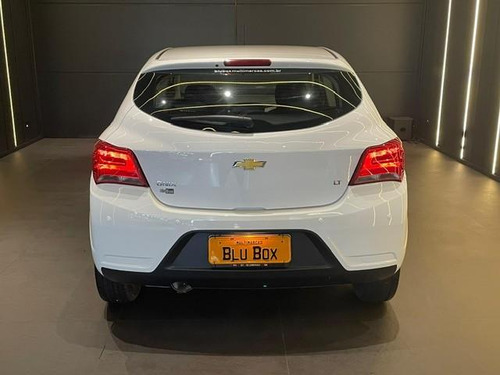 Chevrolet Onix HATCH LT 1.0 8V FlexPower 5p Mec.