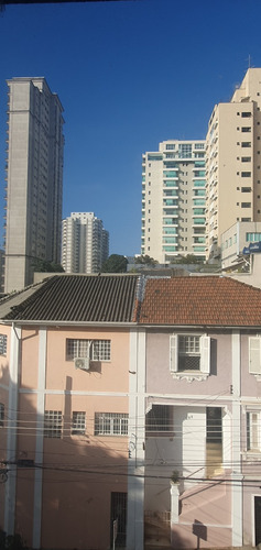 Aluga-se Quarto Grade Com Pia E Banheiro