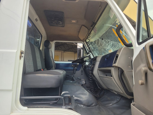 Vw/17.250 E 2011 Worker 6x2 Caçamba 12 M3