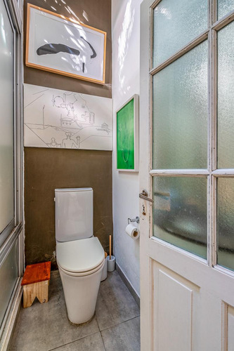 Excelente Casa - Venta - 5 Ambientes - Suite - Terraza - Patio - Parrilla - Chacarita