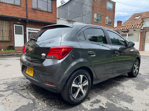 Chevrolet Onix 1.4 Ltz 4 p